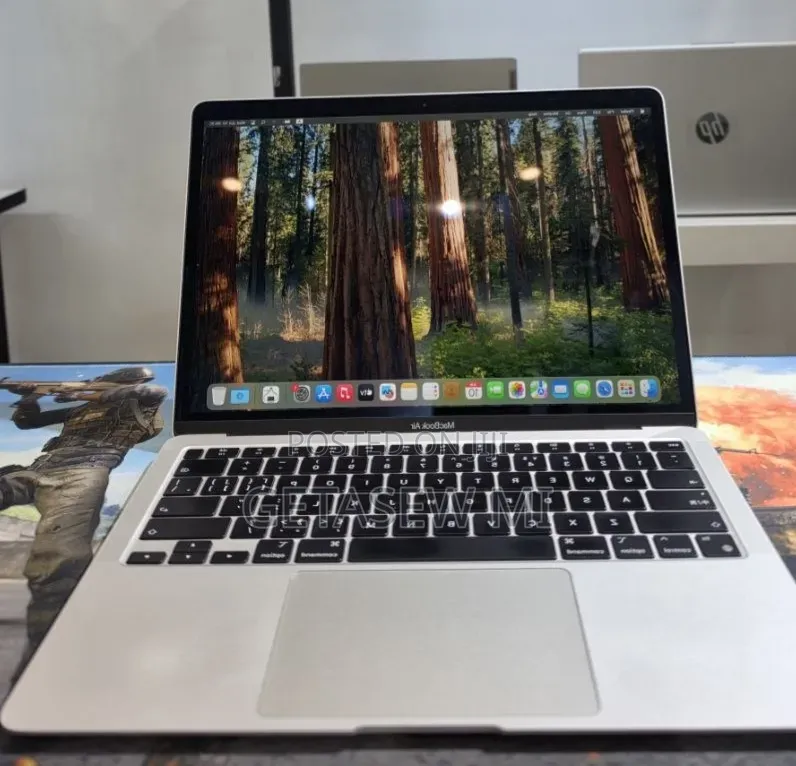 New Laptop Apple MacBook Air 2020 M1 8GB Apple M1 SSD 256GB