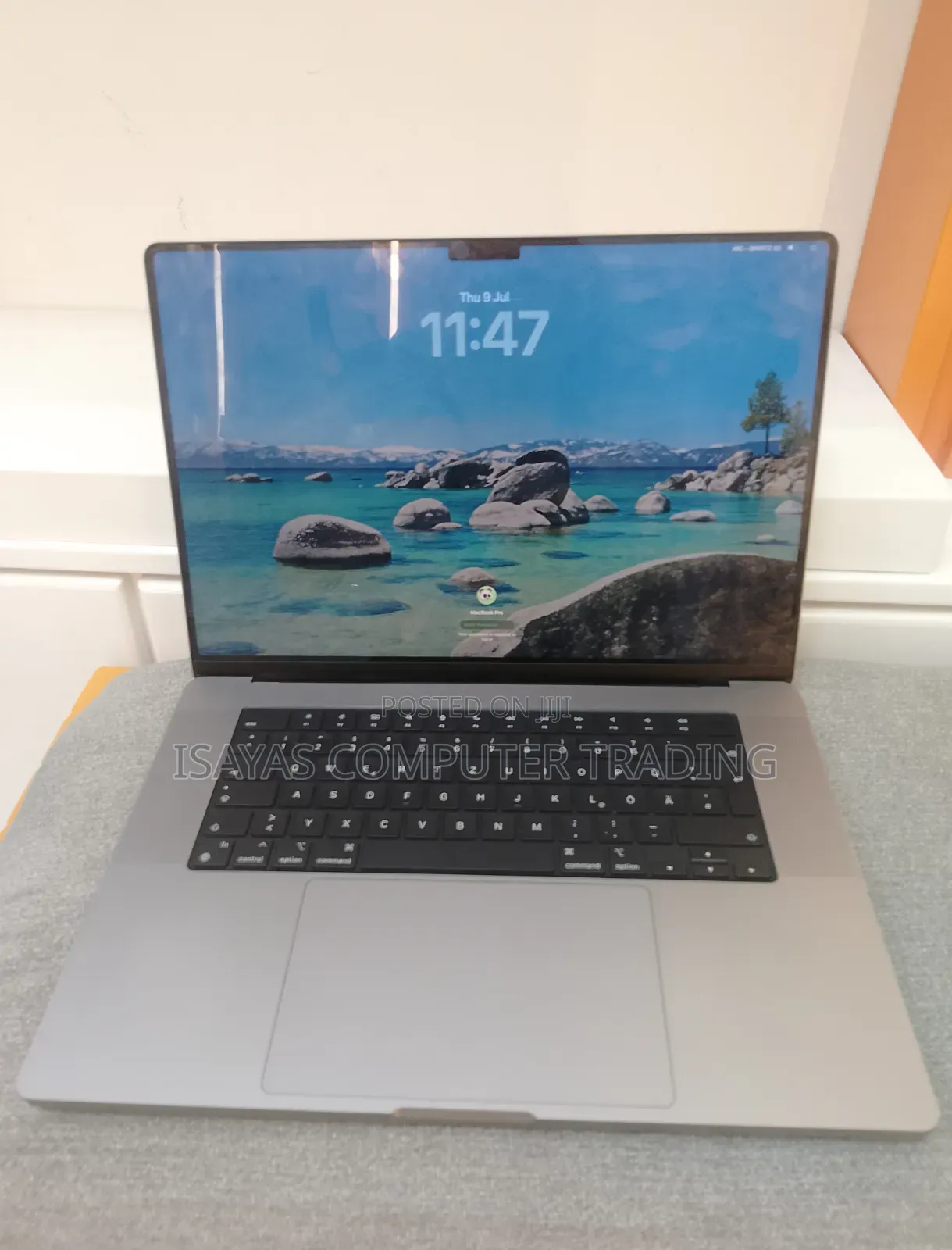 New Laptop Apple MacBook Pro 2021 M1 16GB Apple M1 Pro SSD 1T