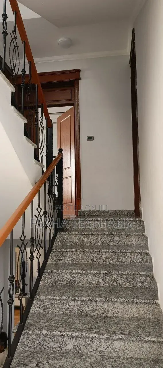 Furnished 5bdrm House in G+2, Bole for rent