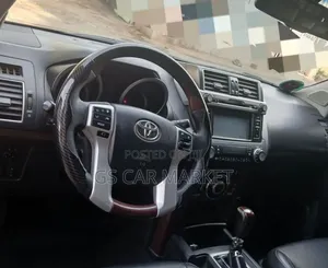 Toyota Land Cruiser Prado 2015 Gray
