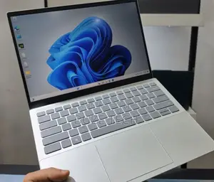 New Laptop Dell 16GB Intel Core i7 SSD 512GB