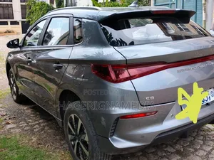 BYD E2 43 kWh 94 hp FWD 2025 Gray