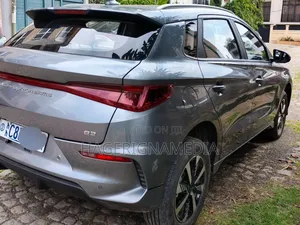 BYD E2 43 kWh 94 hp FWD 2025 Gray