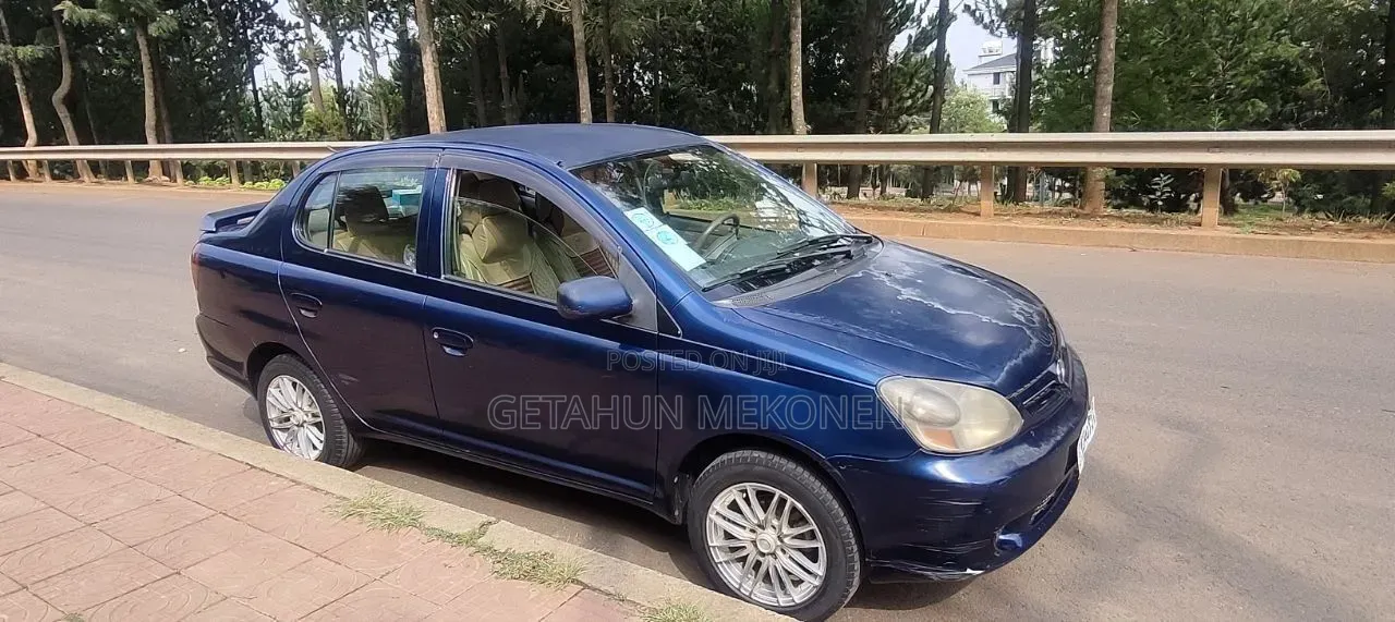 Toyota Platz 2005 Blue