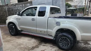 Toyota Hilux 2008 Silver