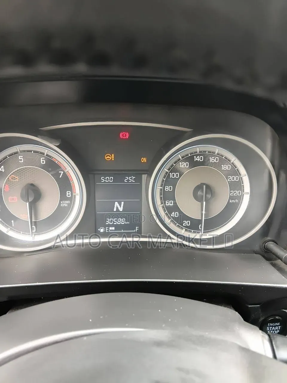 Suzuki Swift 2022 Brown