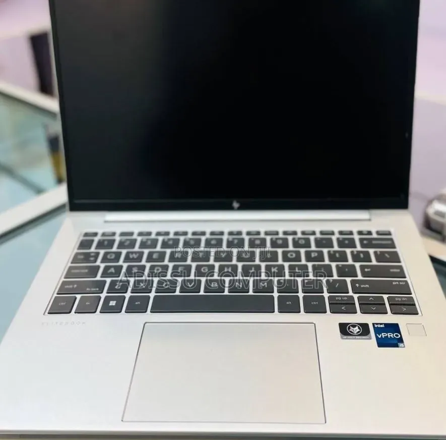 New Laptop HP EliteBook 840 G9 16GB Intel Core i5 SSD 512GB