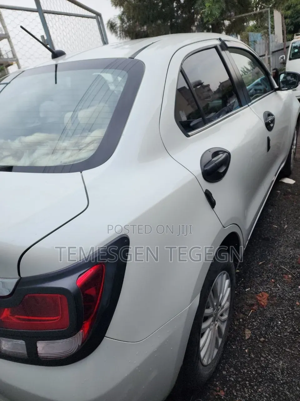 Suzuki Dzire 2023 White