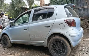 Toyota Vitz 2004