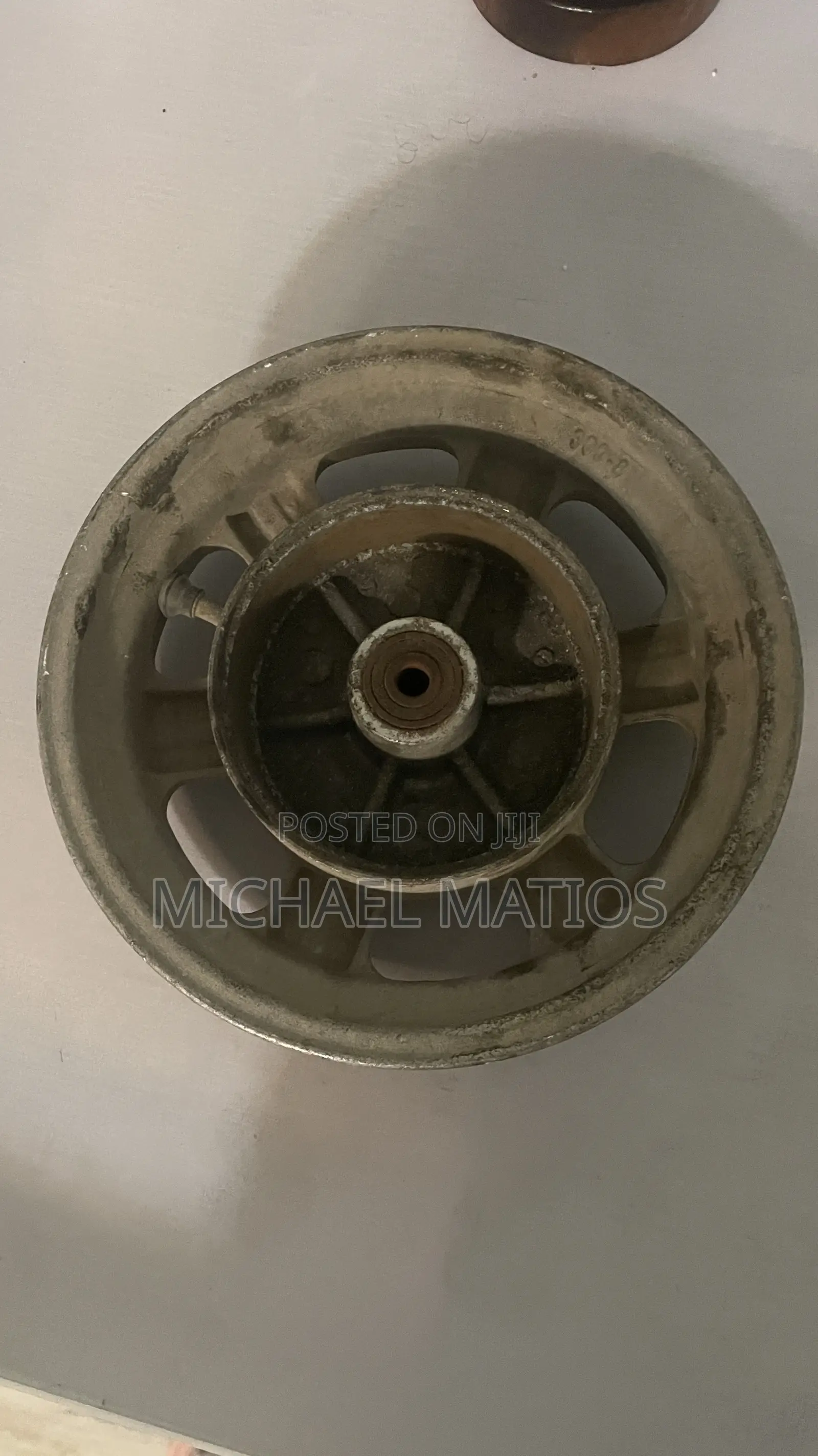 2 Tiers Motor