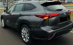 Toyota Highlander Hybrid 2023 Gray
