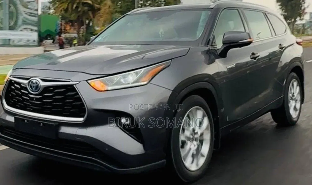 Toyota Highlander Hybrid 2023 Gray