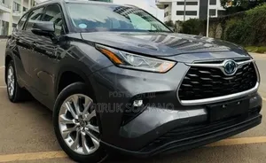 Toyota Highlander Hybrid 2023 Gray