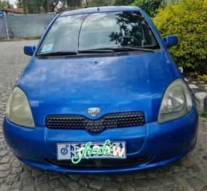 Toyota Vitz 2001 Blue