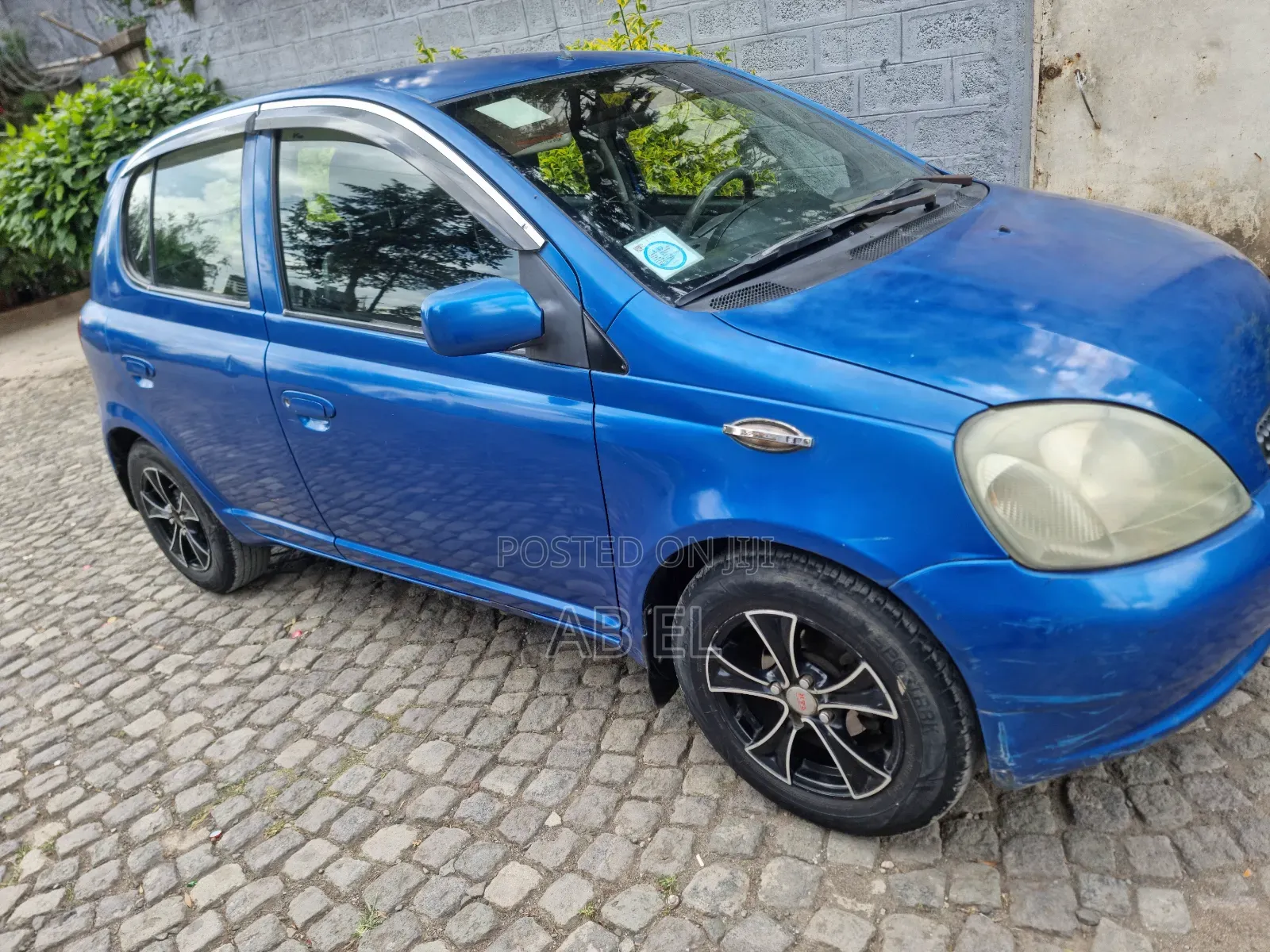 Toyota Vitz 2001 Blue