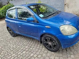 Toyota Vitz 2001 Blue