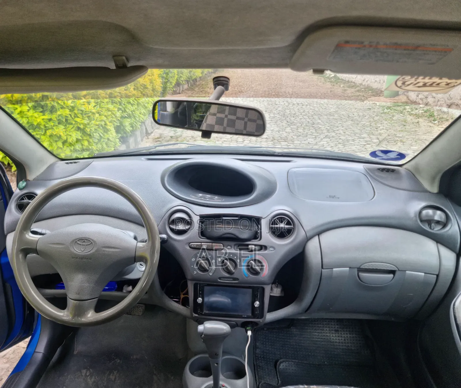 Toyota Vitz 2001 Blue