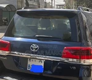 Toyota Land Cruiser 2017 Gray