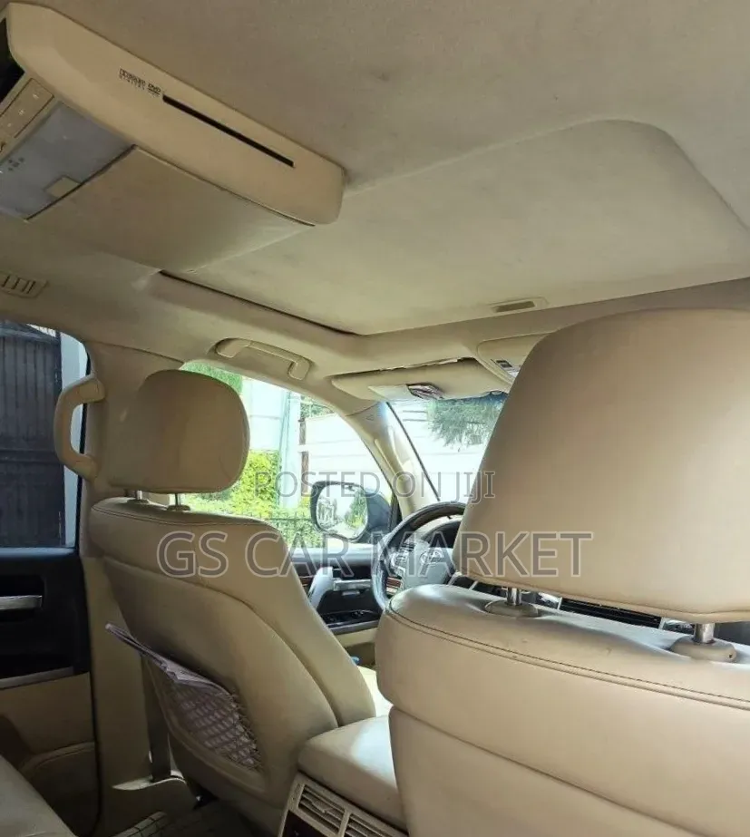Toyota Land Cruiser 2017 Gray
