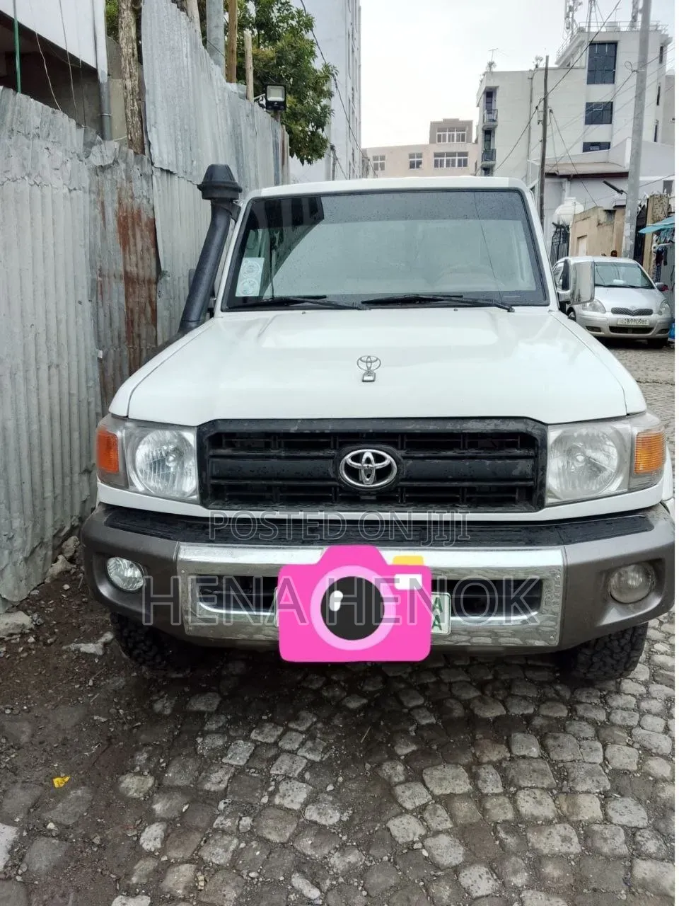 Toyota Land Cruiser 2012 White