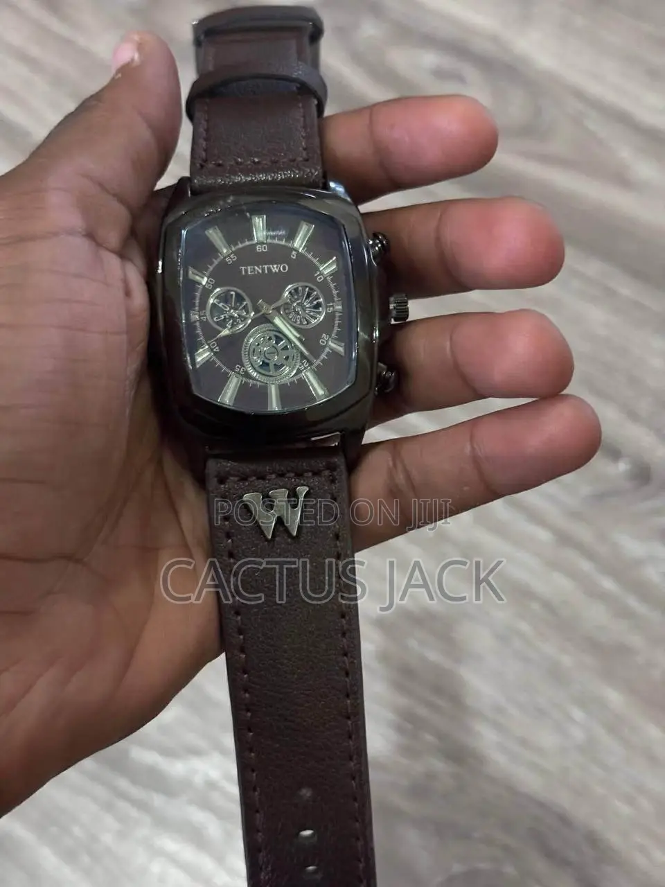 Tentwo Watches