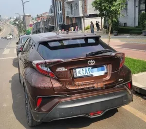 Toyota C-HR 2017 Brown