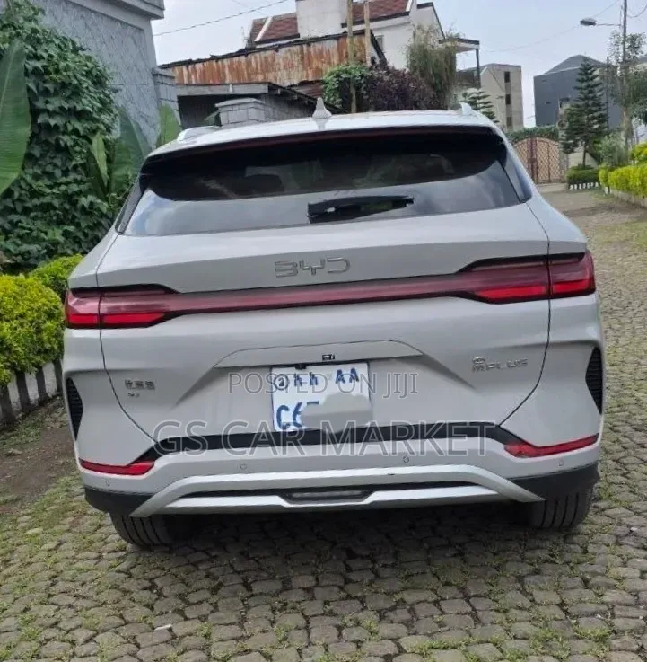 BYD Song Plus EV FWD 2024 Beige