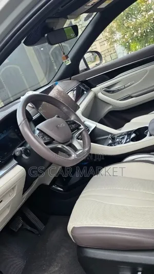 BYD Song Plus EV FWD 2024 Beige