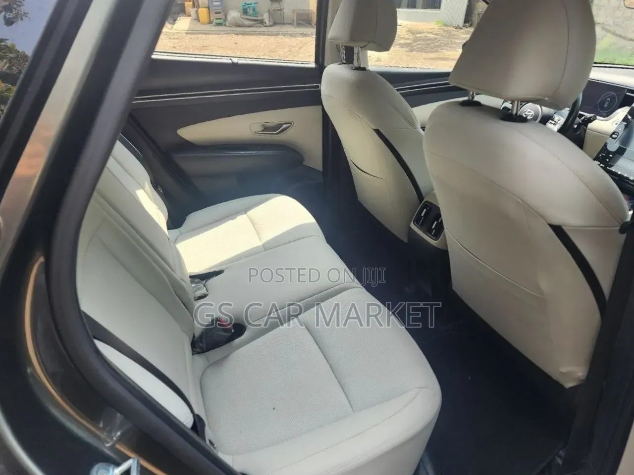Hyundai Tucson 2023 Gray