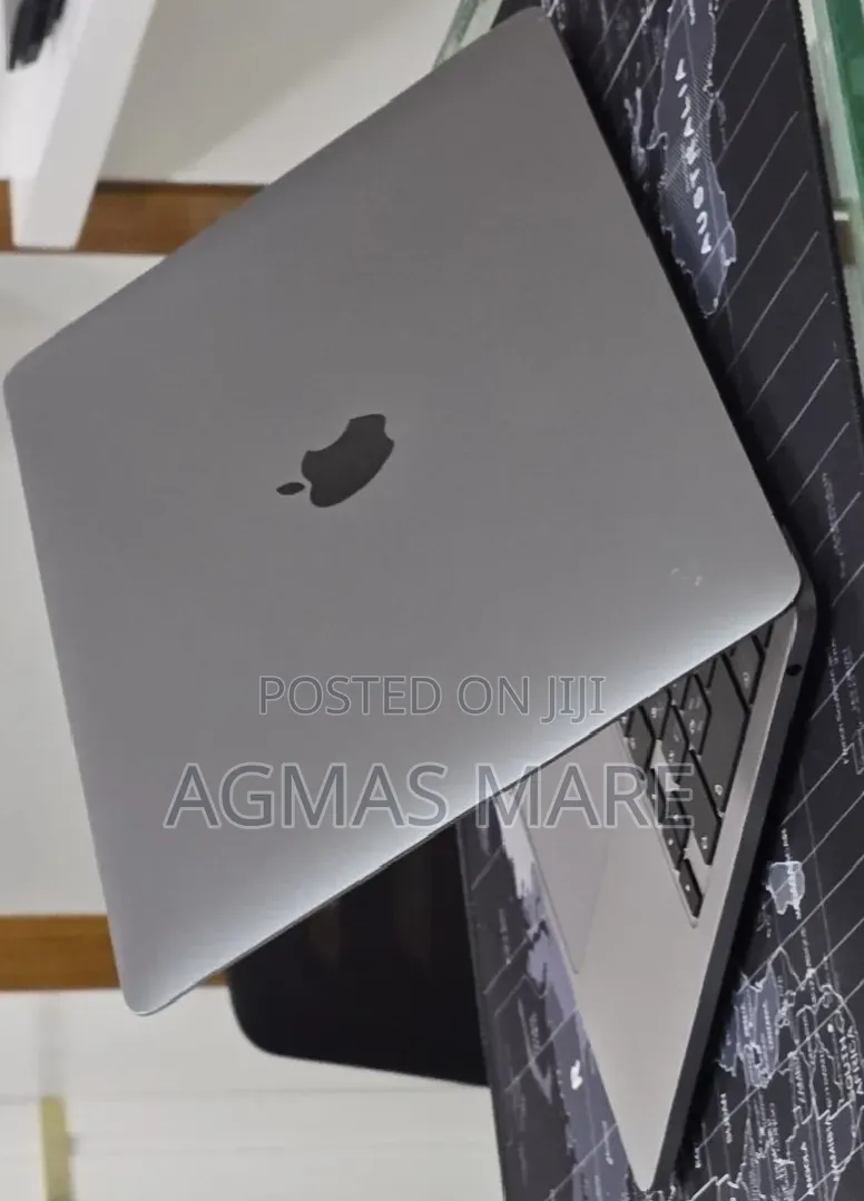 New Laptop Apple MacBook Pro 2020 M1 16GB Apple M1 SSD 512GB