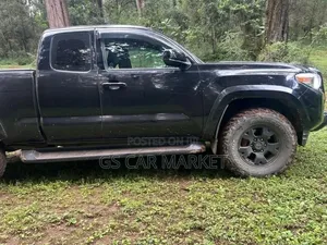 Toyota Tacoma 2017 Black