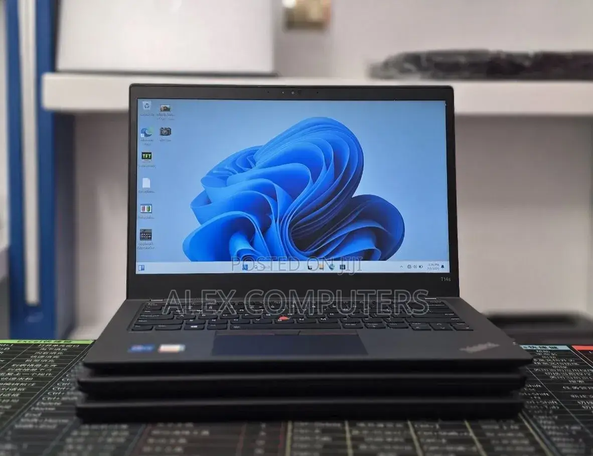 New Laptop Lenovo ThinkPad T14s Gen 2 16GB Intel Core i5 SSD 512GB