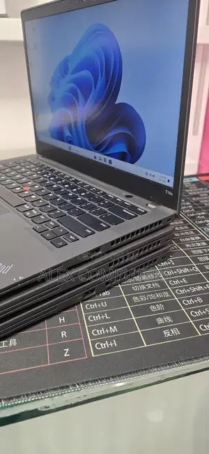 New Laptop Lenovo ThinkPad T14s Gen 2 16GB Intel Core i5 SSD 512GB
