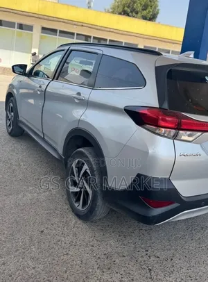 Toyota Rush 2022 Silver