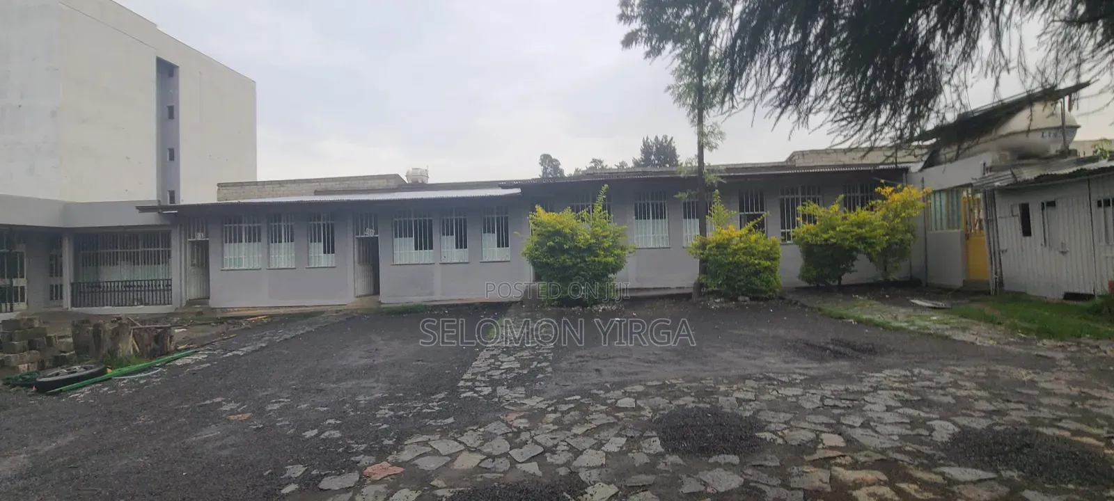 Rental School 2000 Thousand Square