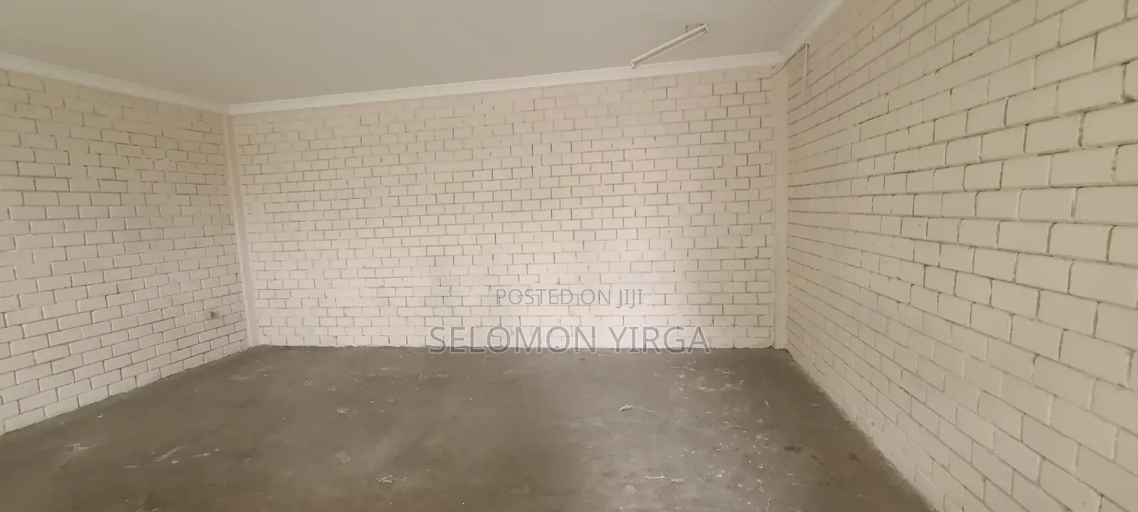 Rental School 2000 Thousand Square