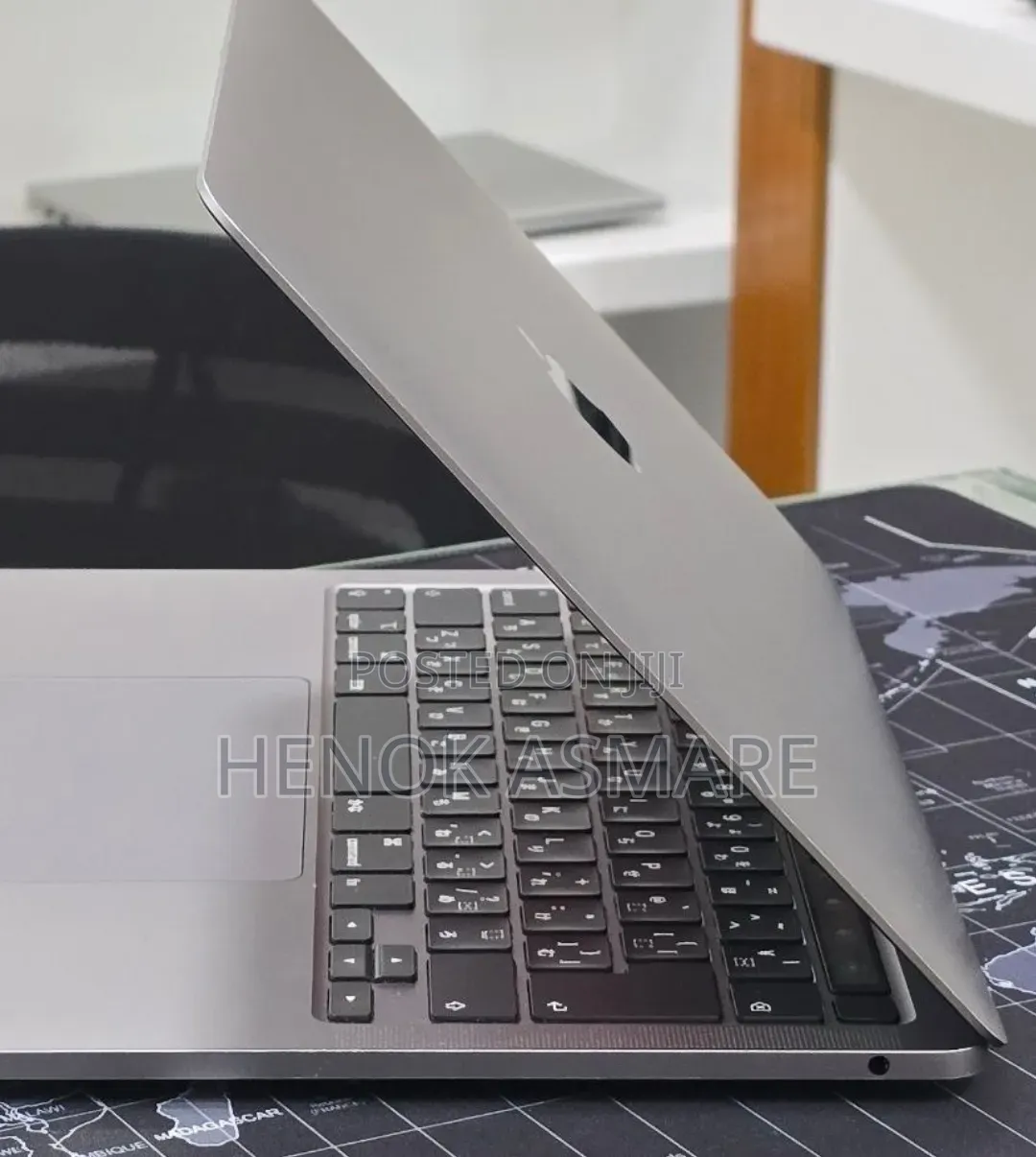 New Laptop Apple MacBook Pro 2021 M1 16GB Apple M1 SSD 512GB