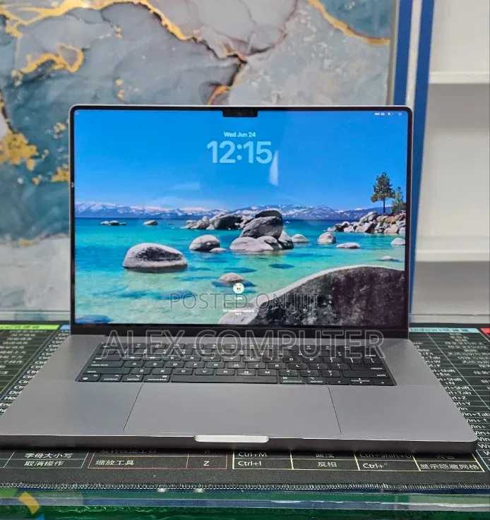 New Laptop Apple MacBook Pro 2021 M1 32GB Apple M1 Pro SSD 512GB