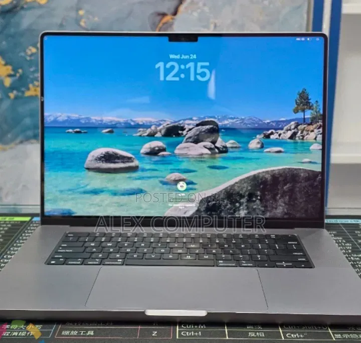 New Laptop Apple MacBook Pro 2021 M1 32GB Apple M1 Pro SSD 512GB