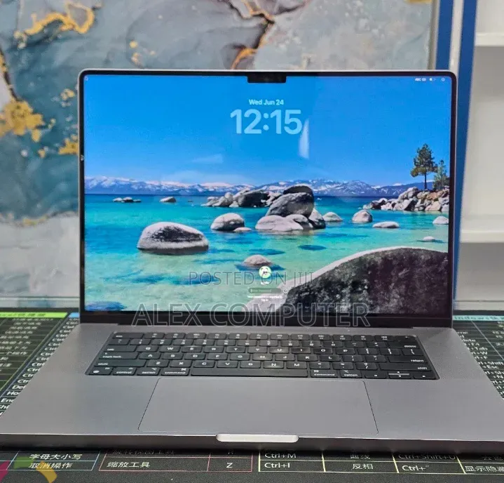 New Laptop Apple MacBook Pro 2021 M1 32GB Apple M1 Pro SSD 512GB