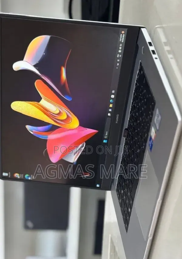 New Laptop Huawei 16GB Intel Core i5 SSD 512GB
