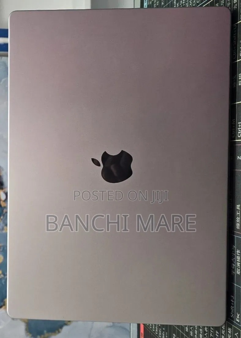 New Laptop Apple MacBook Pro 2021 M1 32GB Apple M1 Pro SSD 512GB