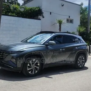 Hyundai Tucson 2022 Gray