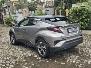 Toyota C-HR 2020 Gray