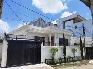 3bdrm House in Villa, Bole for rent