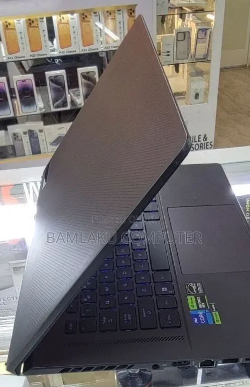 New Laptop Asus ROG Strix G16 G614 16GB Intel Core i7 SSD 512GB