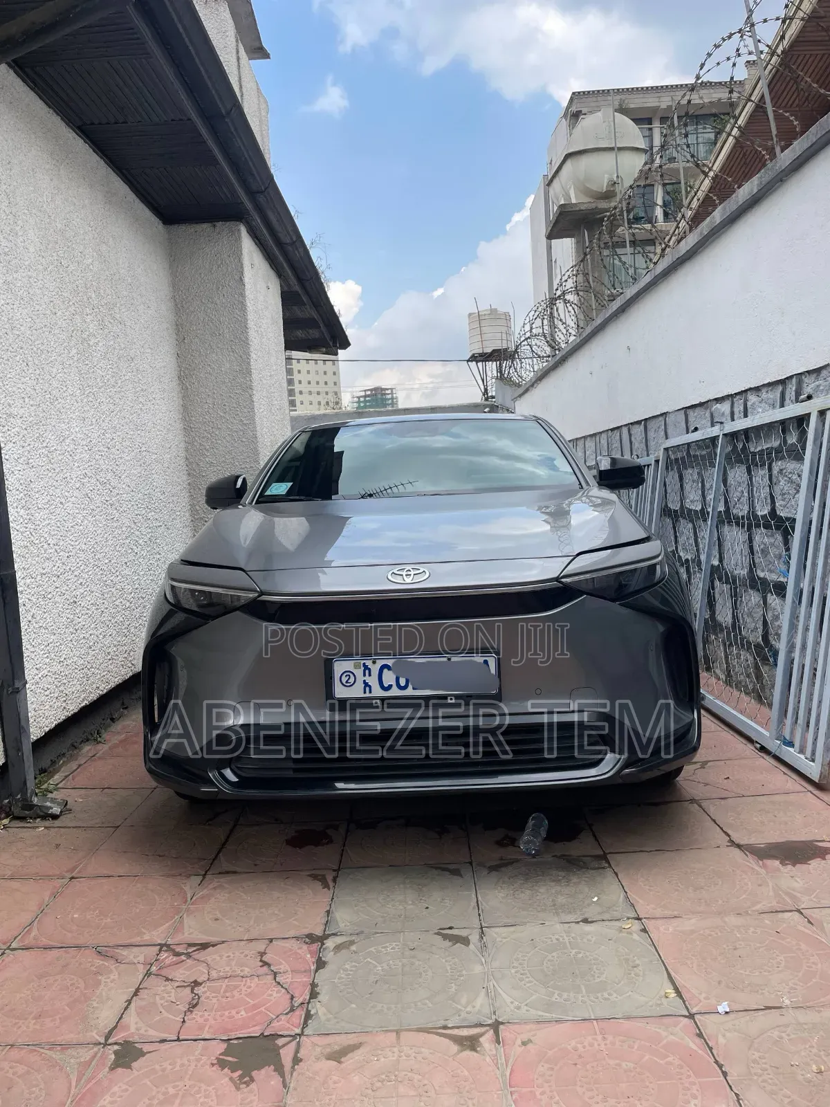 Toyota bZ4X 2024 Gray