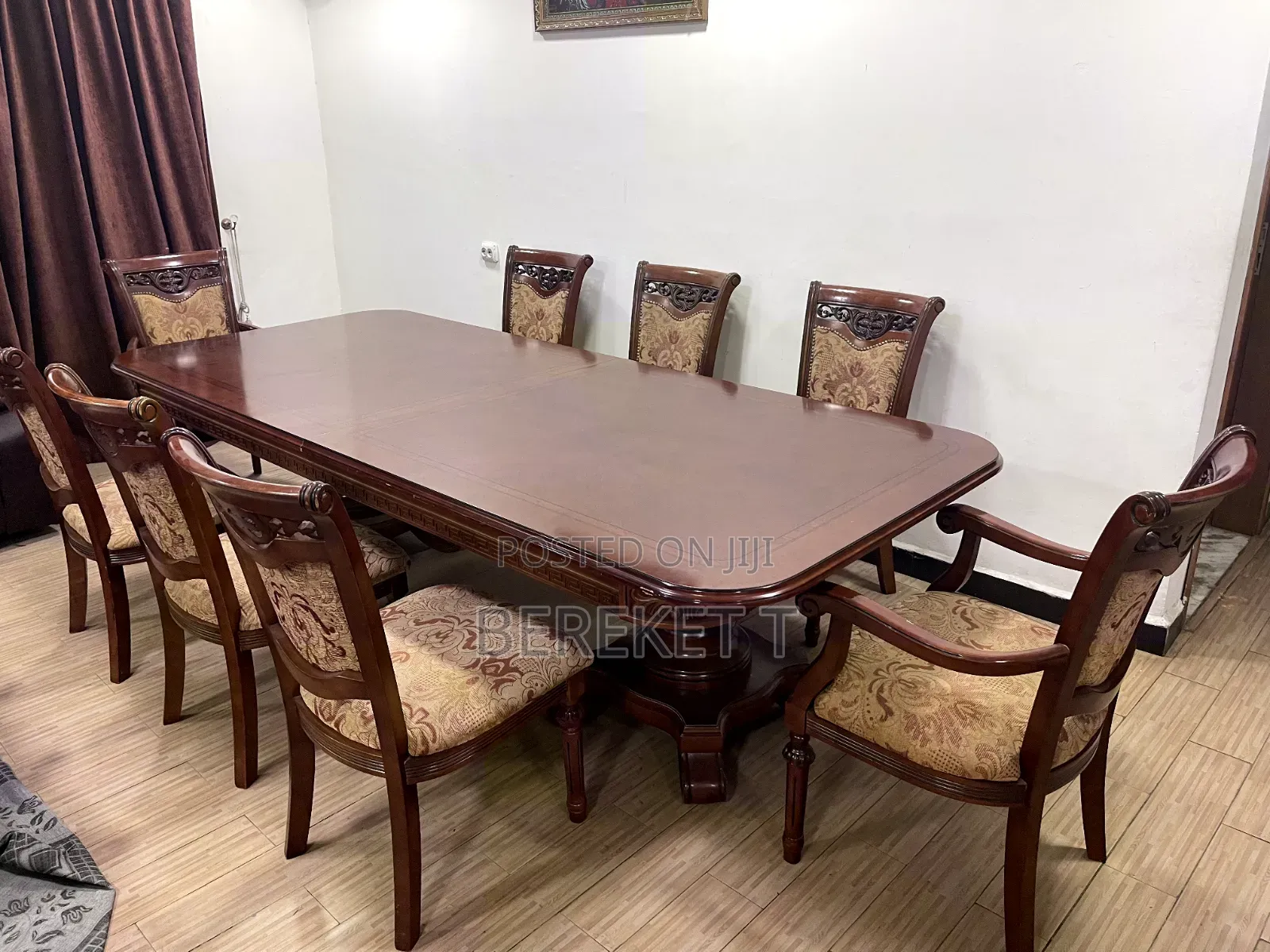 For Sale – Imported Luxury 8-Seater Dining Table Set