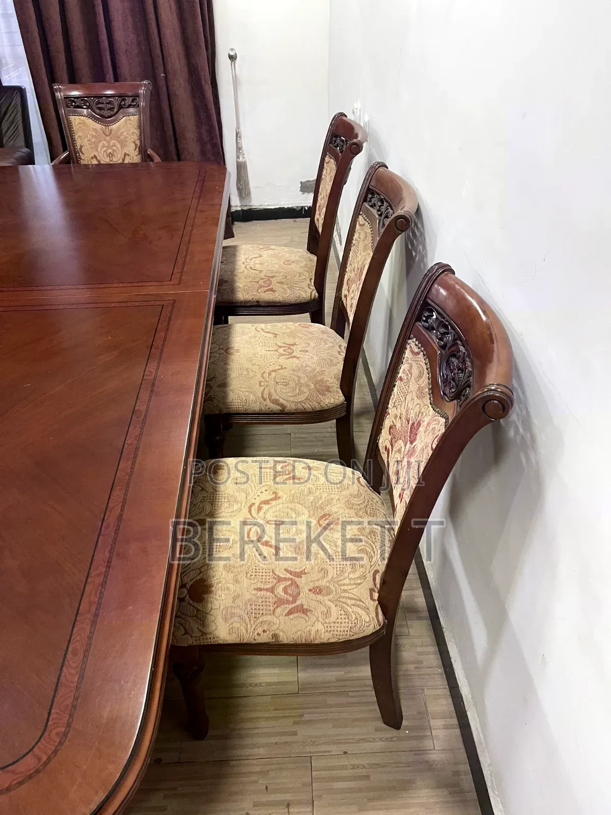 For Sale – Imported Luxury 8-Seater Dining Table Set