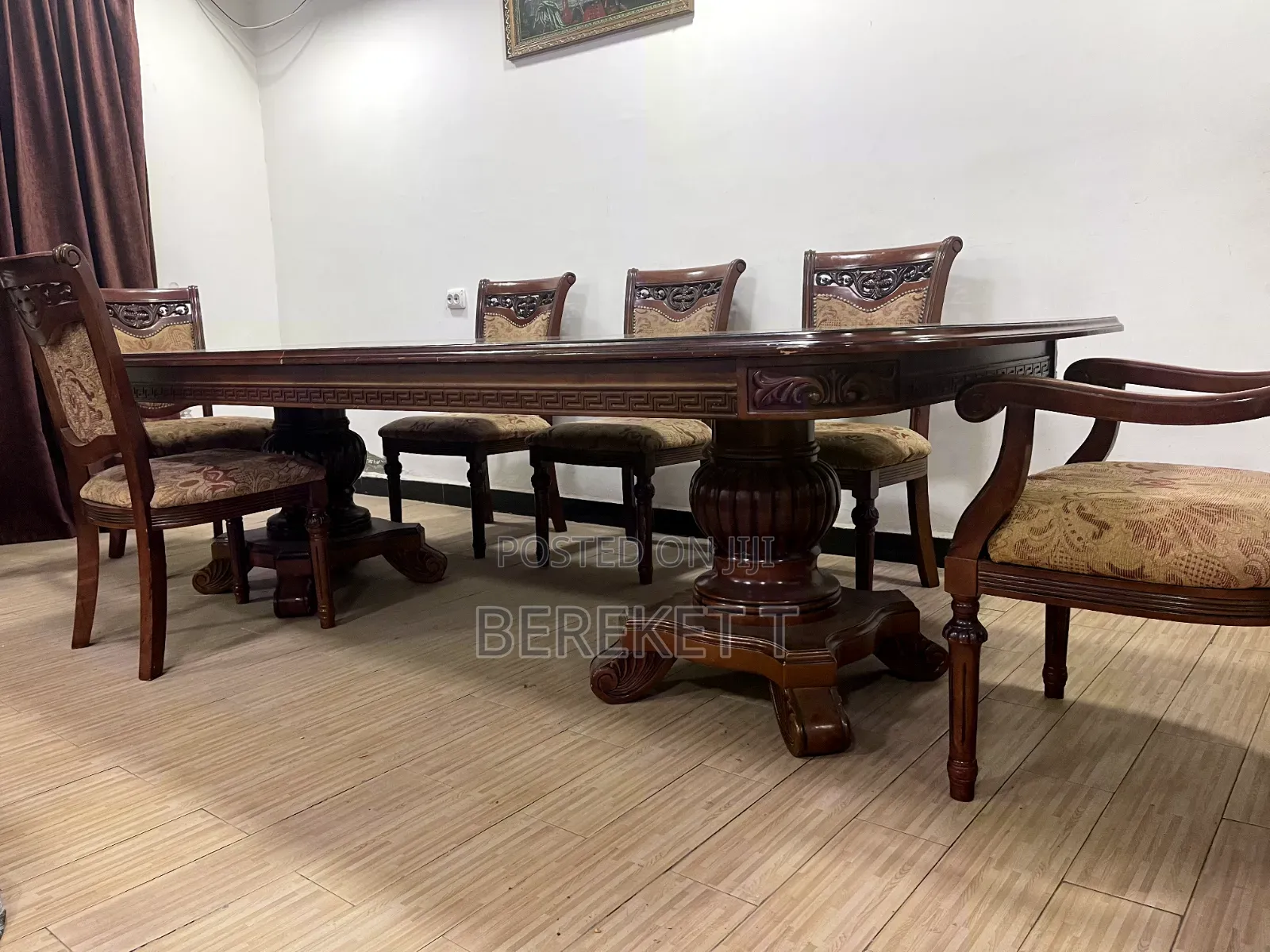 For Sale – Imported Luxury 8-Seater Dining Table Set